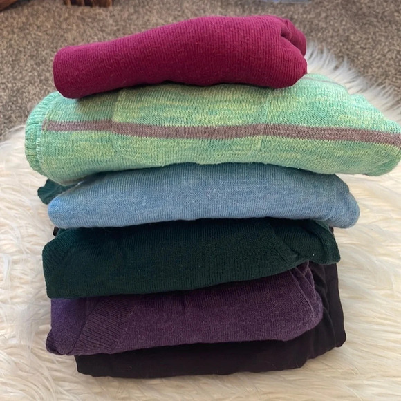 Women’s Mossimo sweater/turtleneck bundle, size small - Picture 1 of 2
